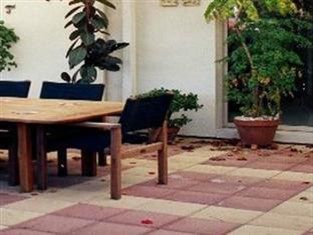 Bellevue Bed & Breakfast 4*